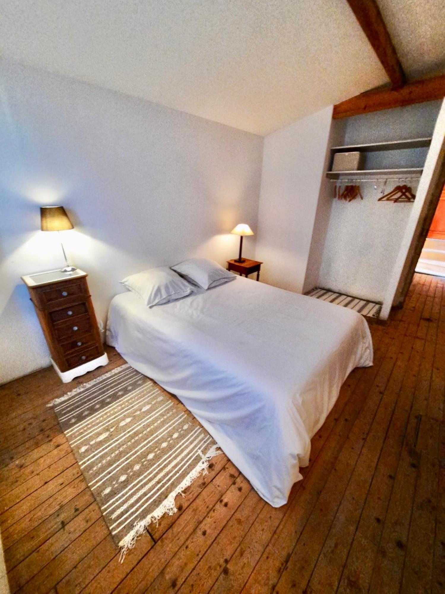 Bed and Breakfast Pierres Et Jardins Senlis  Exterior foto