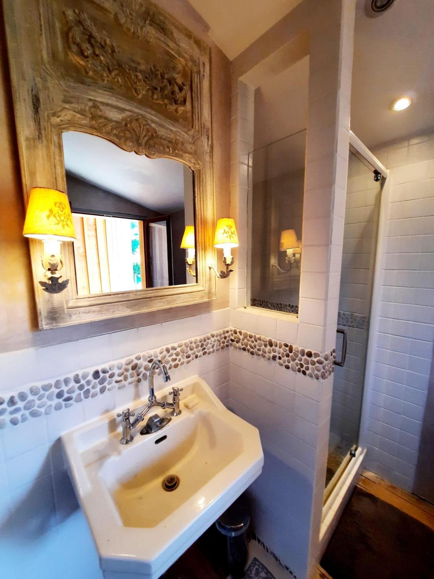 Bed and Breakfast Pierres Et Jardins Senlis  Exterior foto